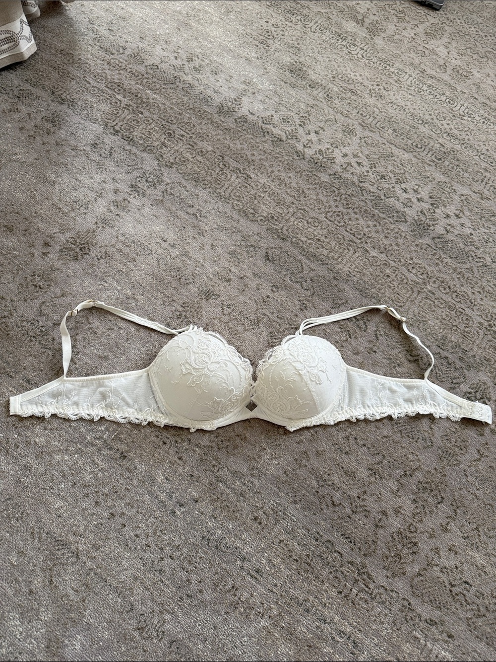 Lace Underwire Bra in Ivory